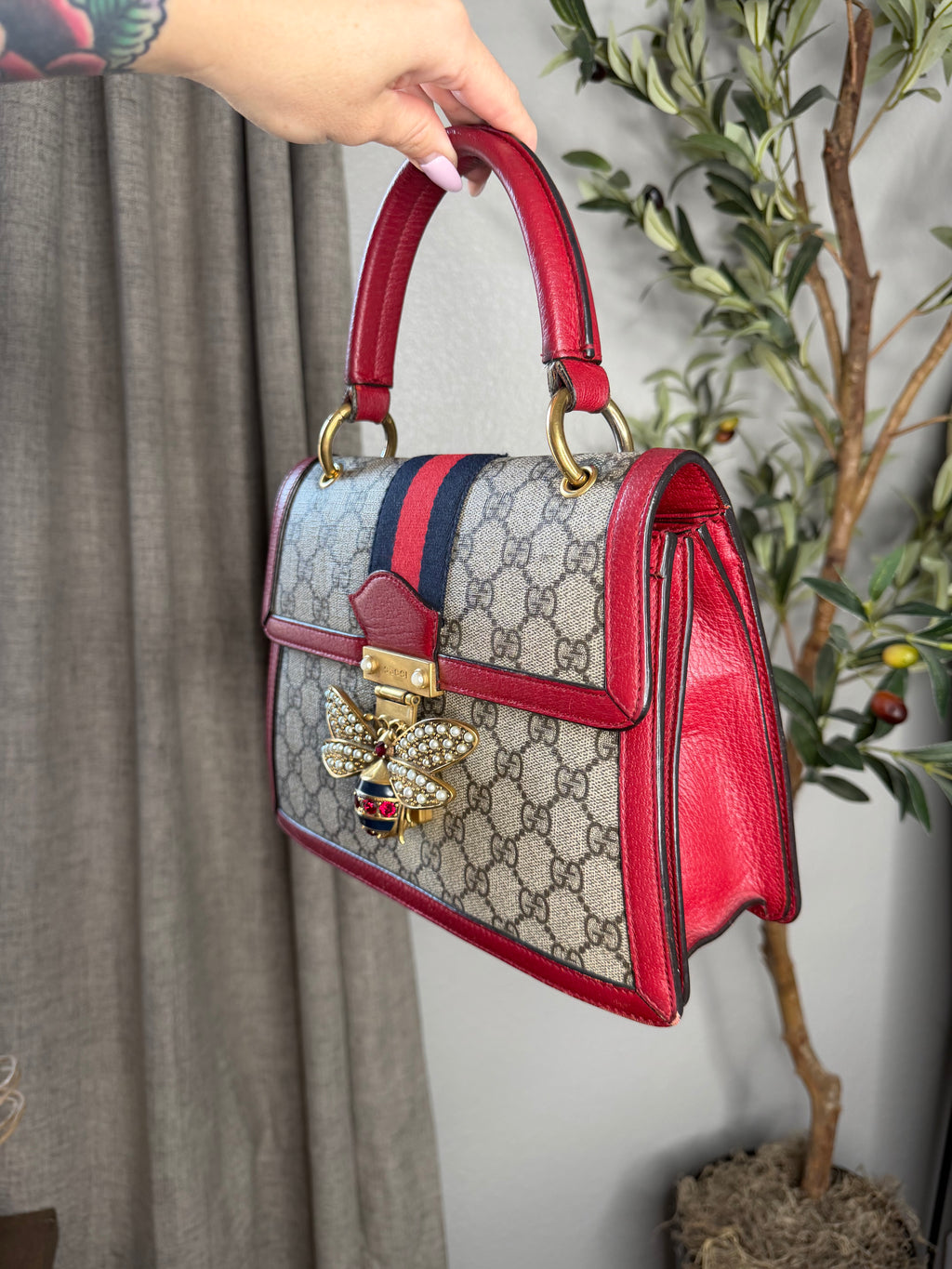 Gucci Queen Bee Margaret Top Handle with long strap