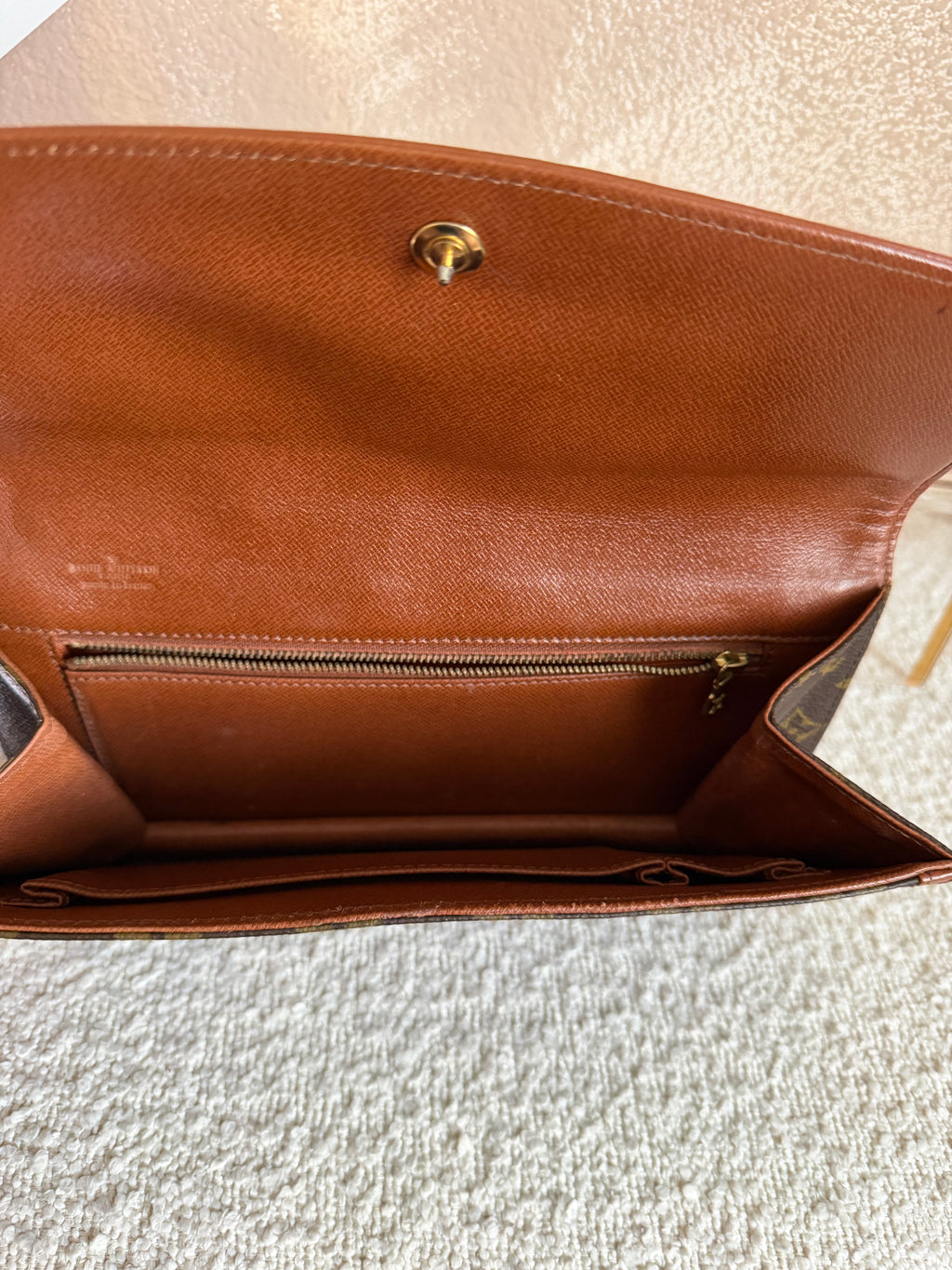 Louis Vuitton Dam Clutch