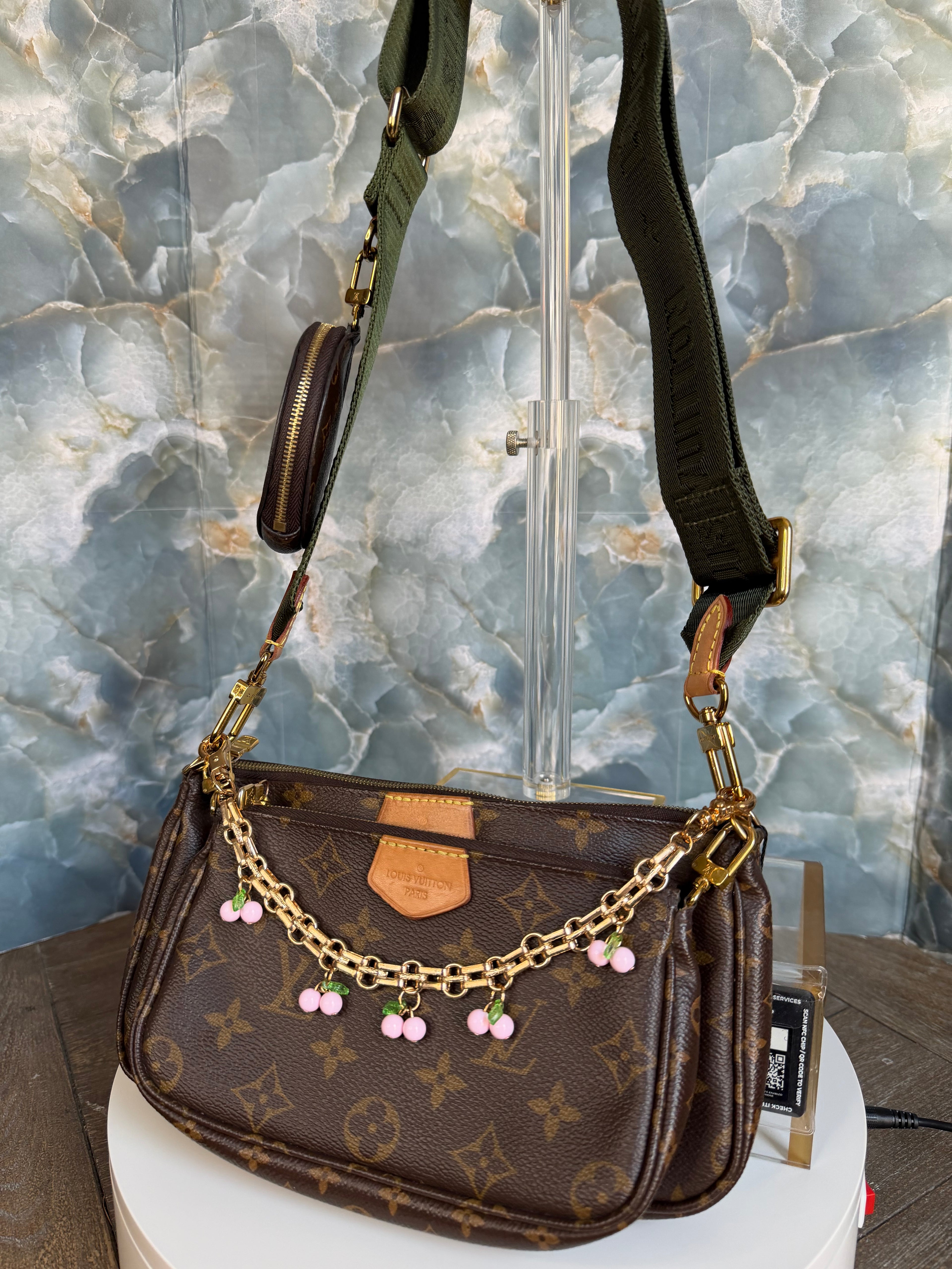 Louis Vuitton Multi Pochette