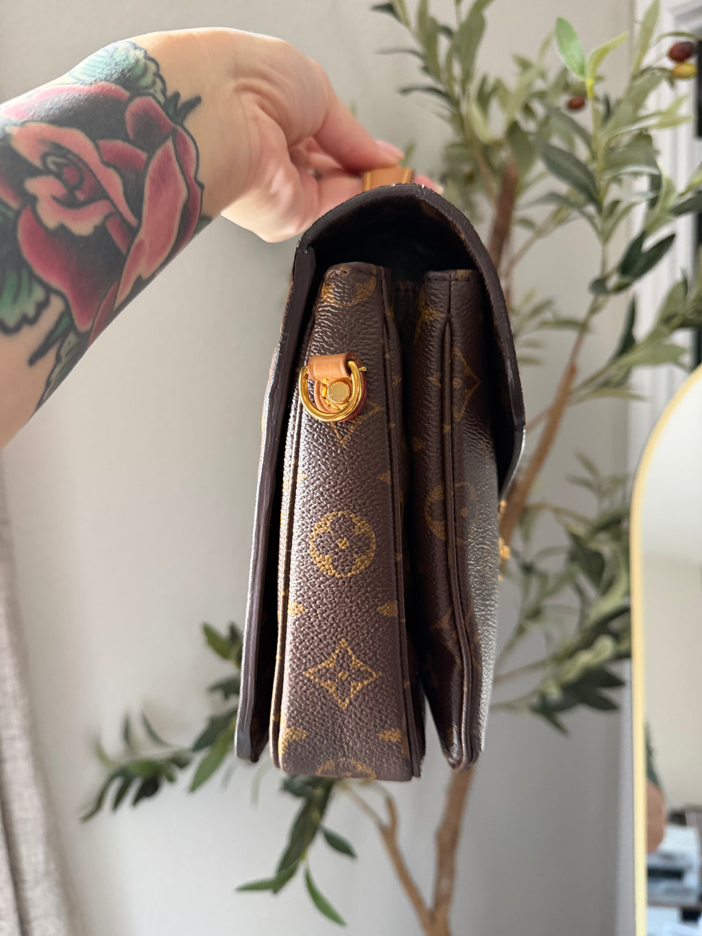 Louis Vuitton Metis Pochette