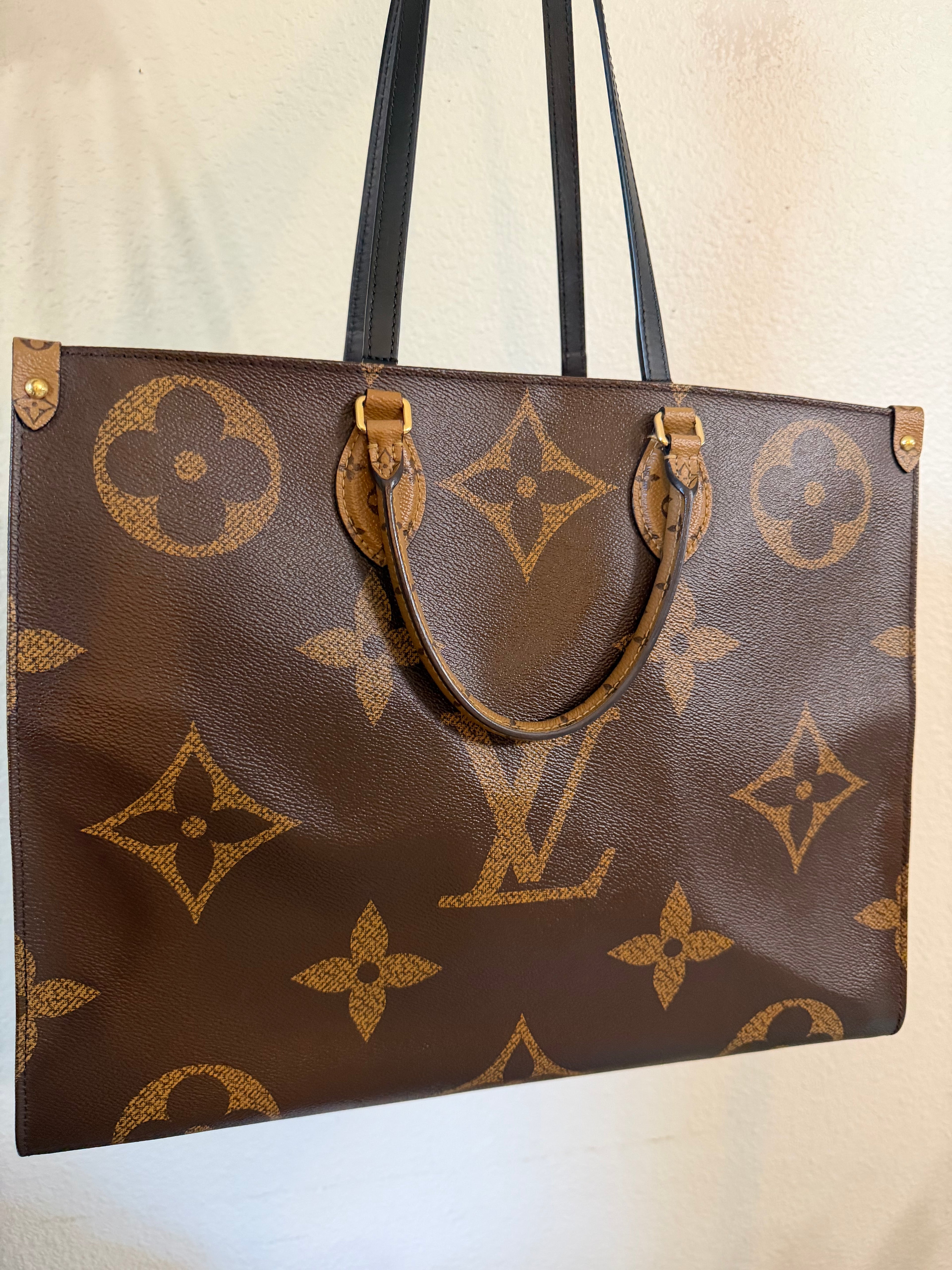 Louis Vuitton On The Go Reverse Monogram