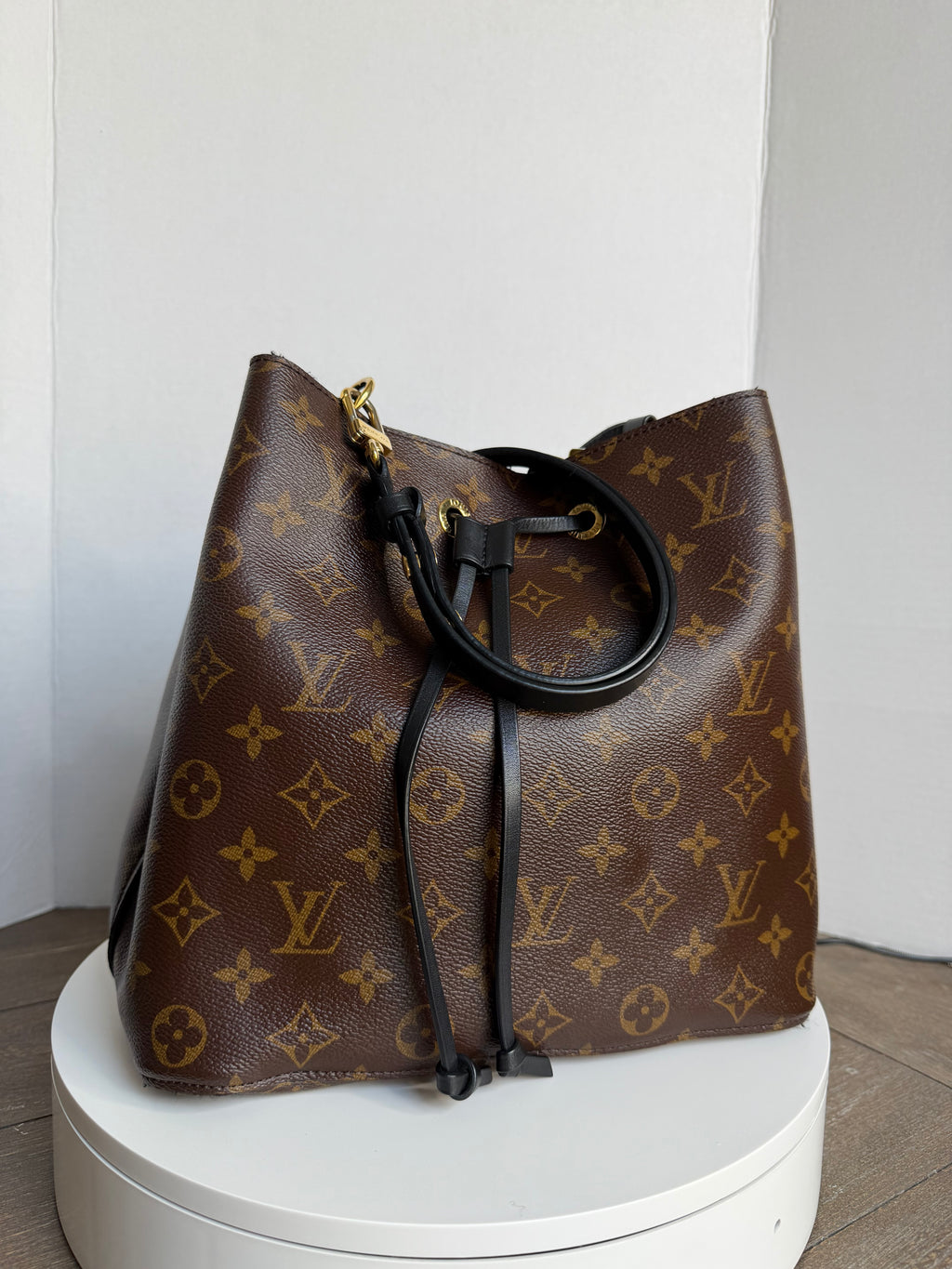 Louis Vuitton Neo Noe