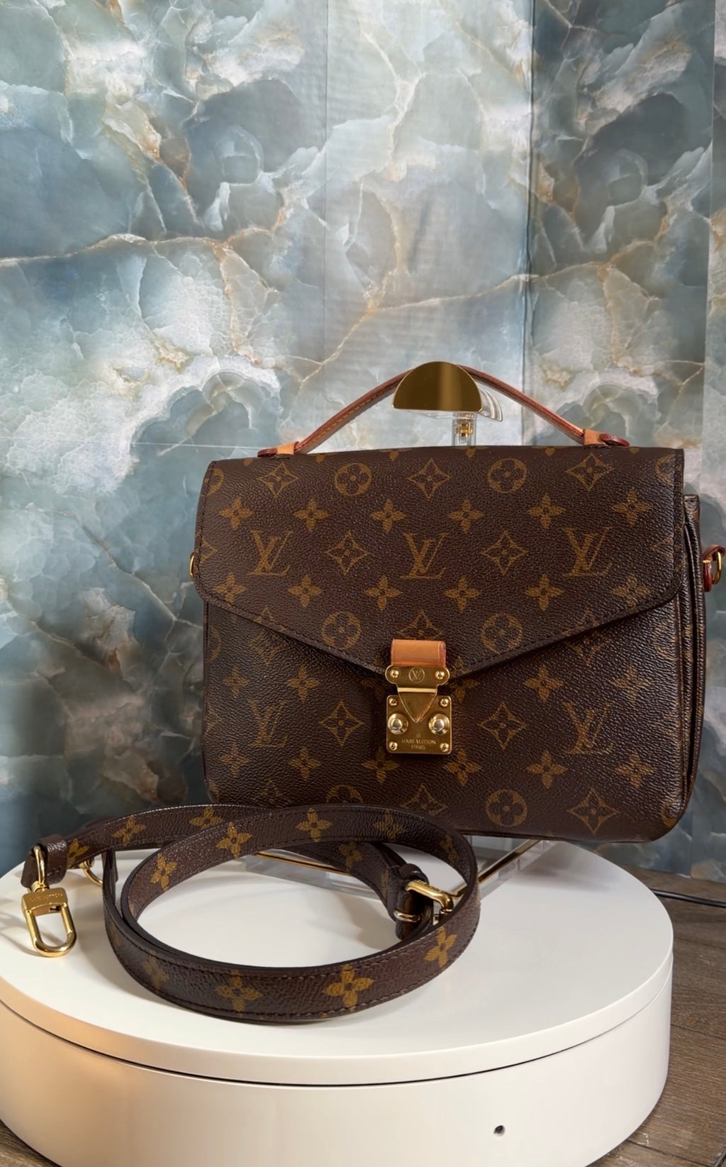 Louis Vuitton Metis Pochette