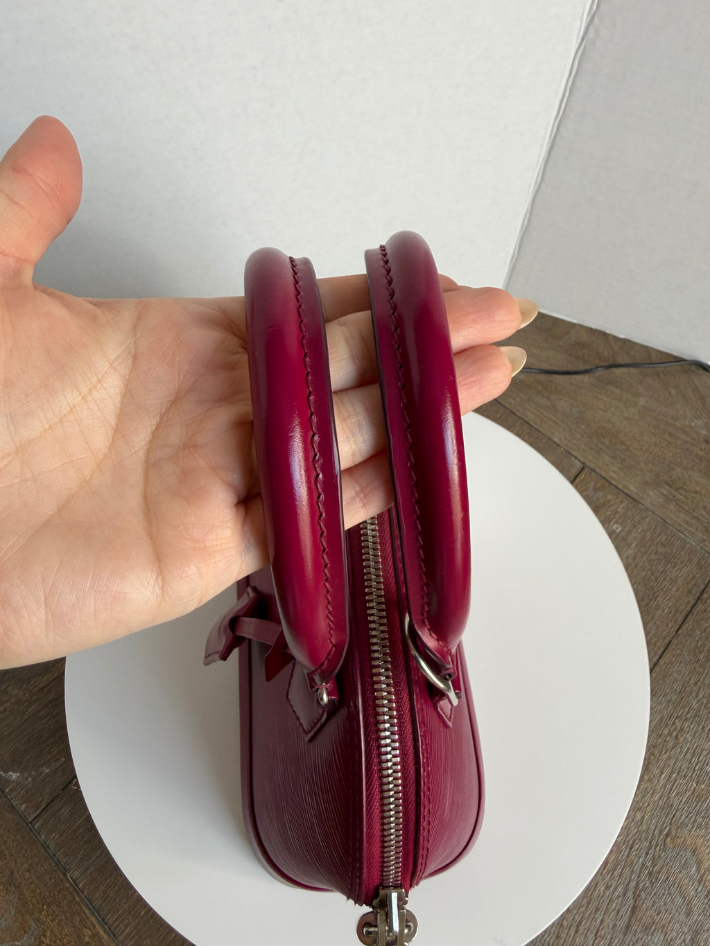 Louis Vuitton Epi Alma BB