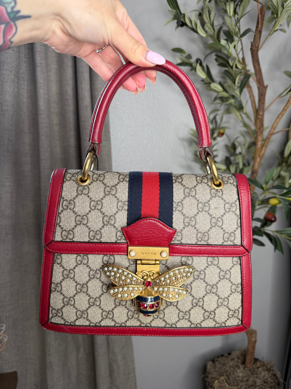 Gucci Queen Bee Margaret Top Handle with long strap