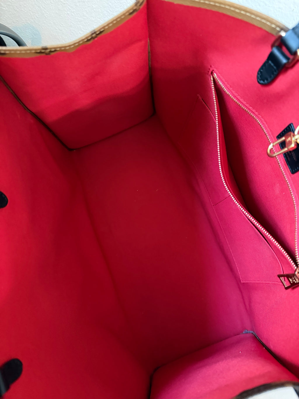 Louis Vuitton On The Go Reverse Monogram