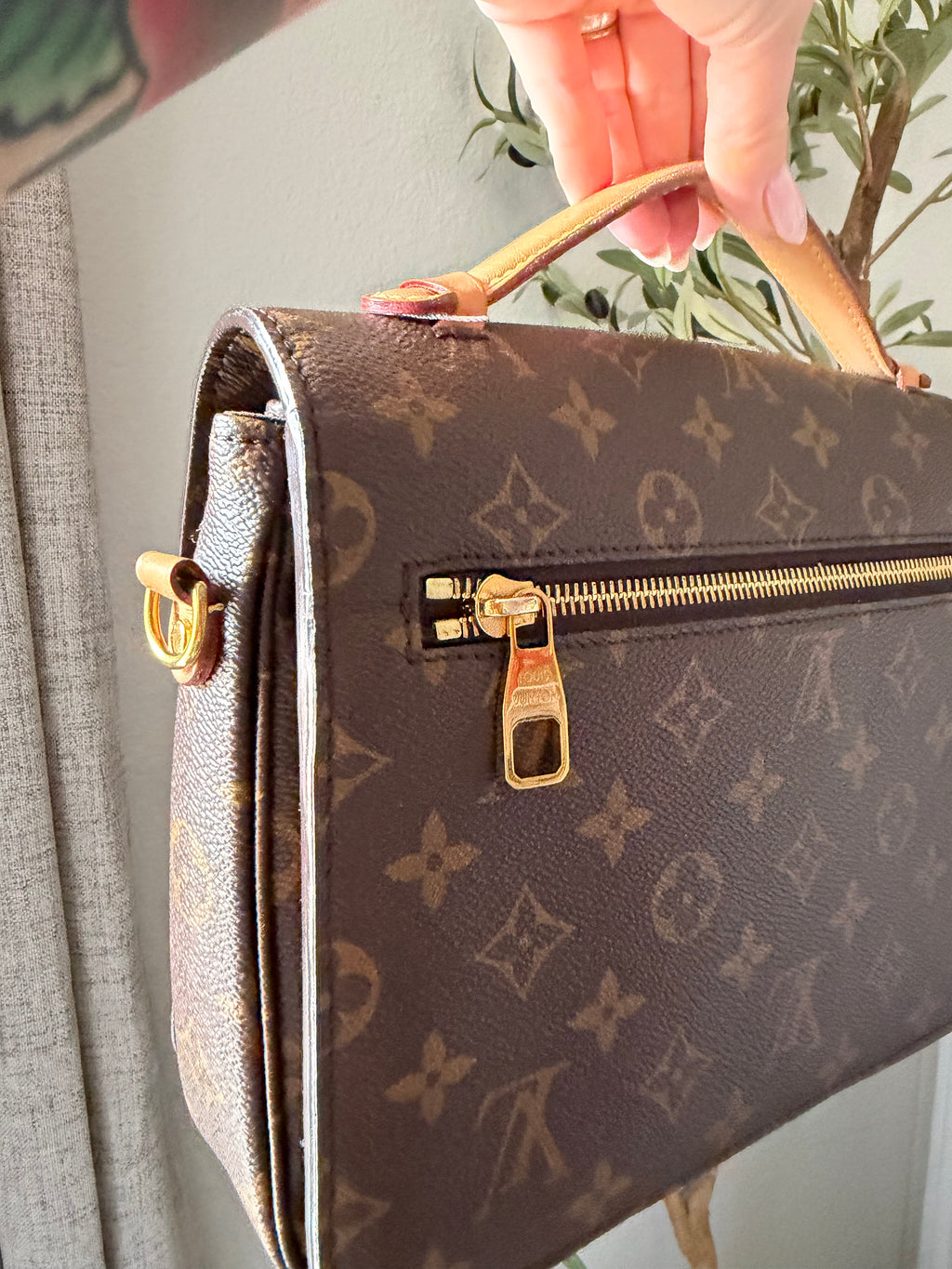 Louis Vuitton Metis Pochette
