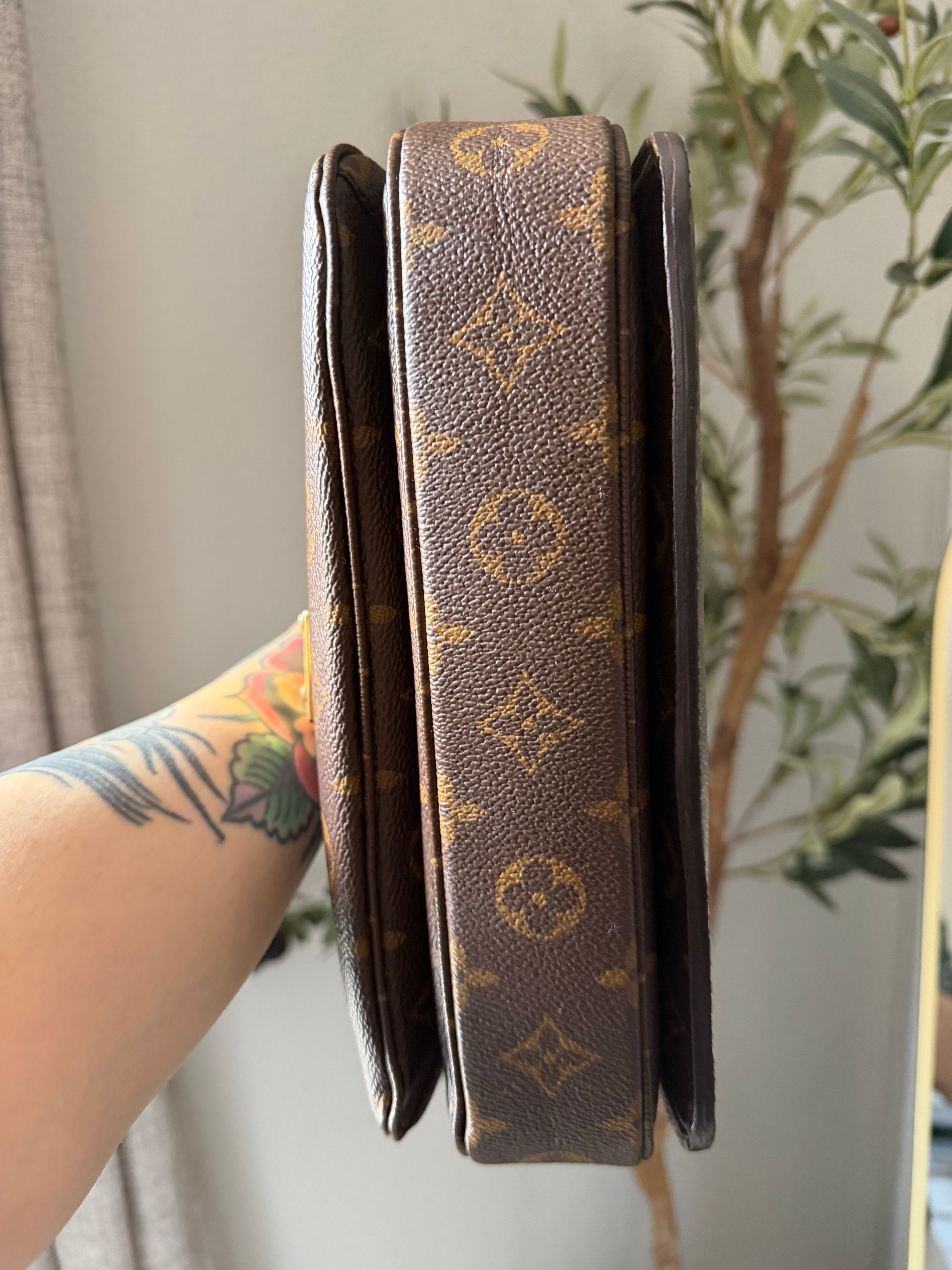 Louis Vuitton Metis Pochette