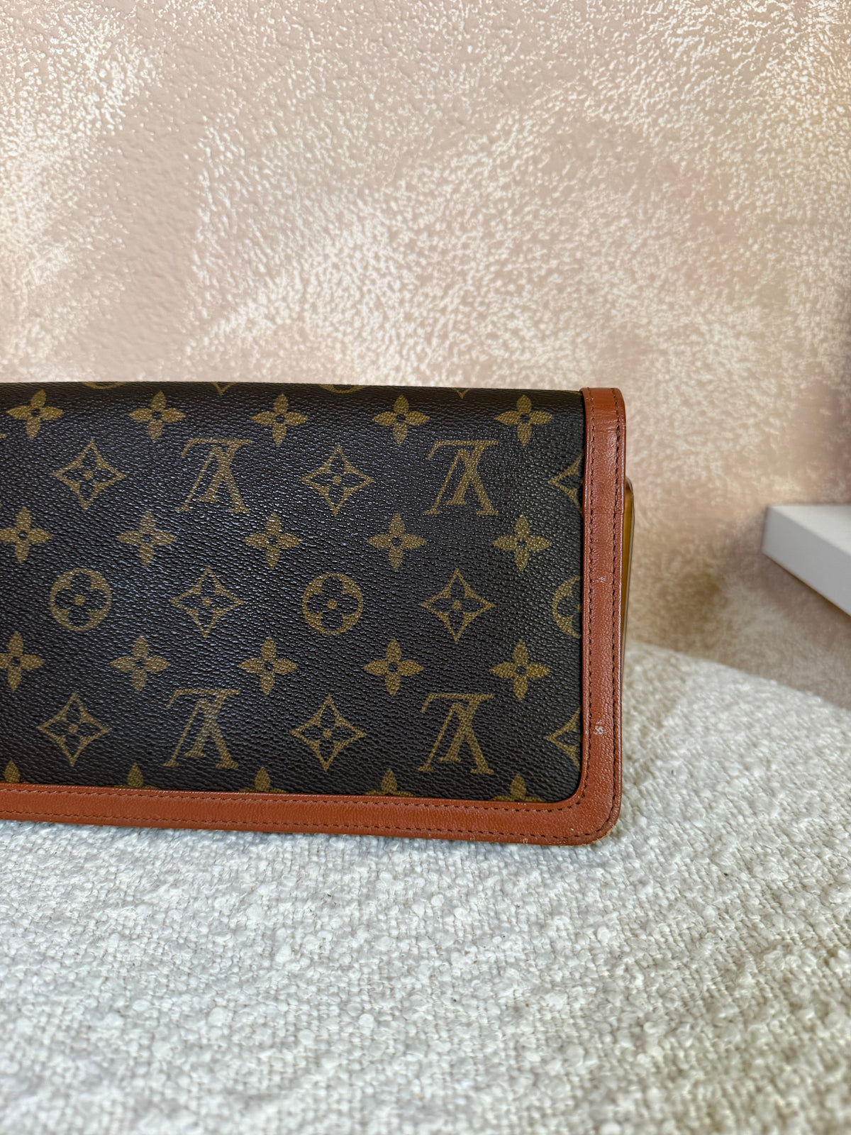 Louis Vuitton Dam Clutch