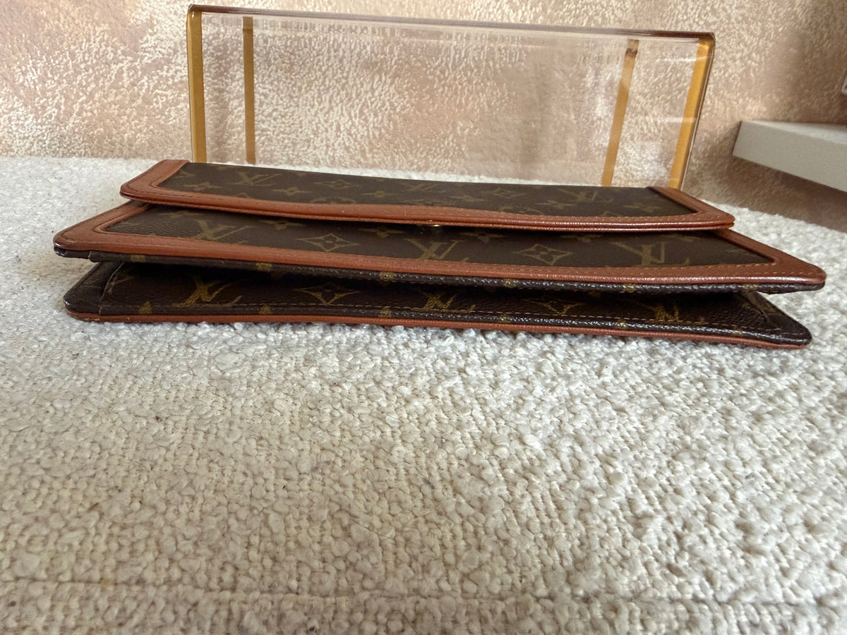 Louis Vuitton Dam Clutch